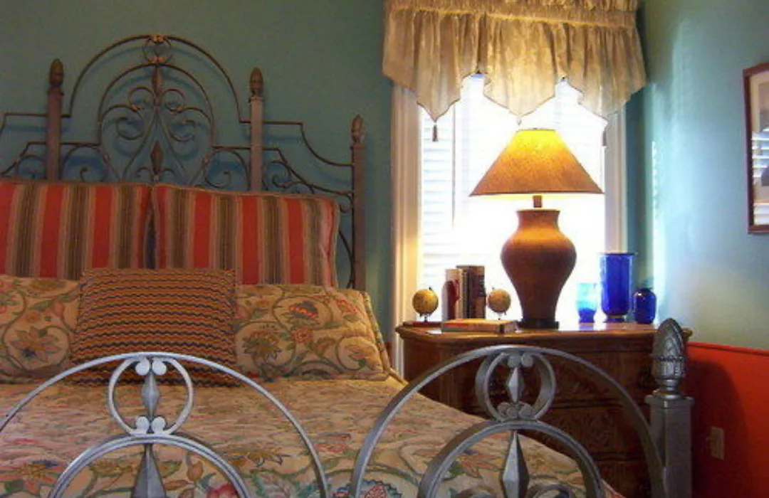 Hidden Garden Cottages & Suites-1