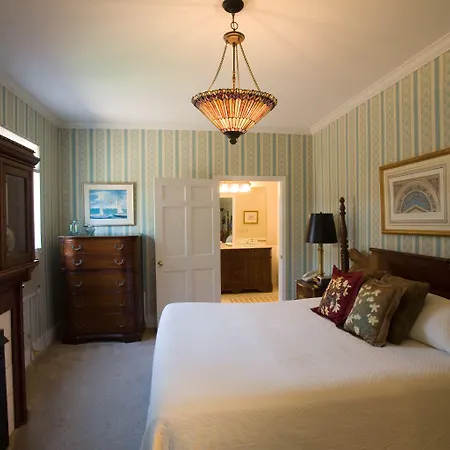 Maplewood Hotel-2