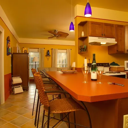 Hidden Garden Cottages & Suites-2