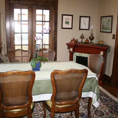 Serendipity Bed And Breakfast-3