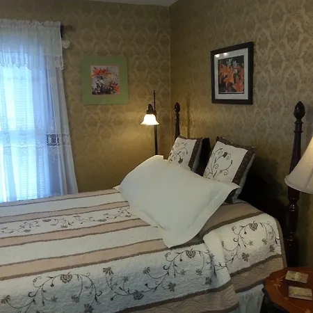 Serendipity Bed And Breakfast-2